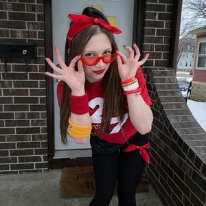 Meet your Posher, Megan